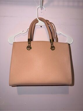 NWOT - IM🖤 Pebbled Tote Handbag in Blush Pink